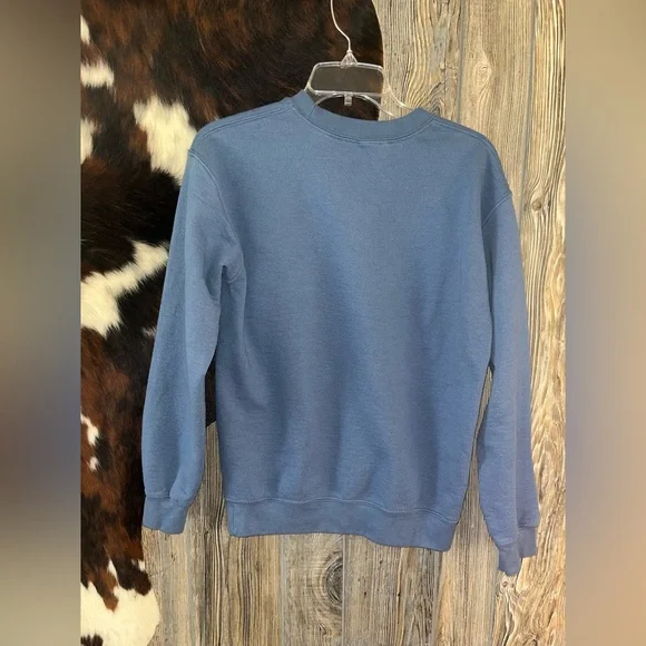 Wild and free longhorn western blue crewneck sweatshirt size small - Picture 3 of 3